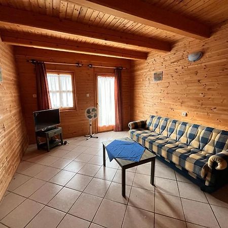 Almos Apartman بالاتونفينيفيس المظهر الخارجي الصورة