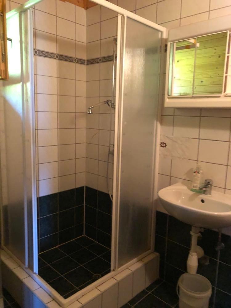 Almos Apartman بالاتونفينيفيس المظهر الخارجي الصورة
